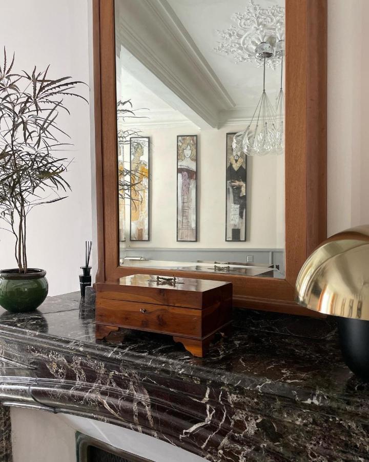 L'Oiseau Bleu Suite Merle Bleu Roubia ภายนอก รูปภาพ