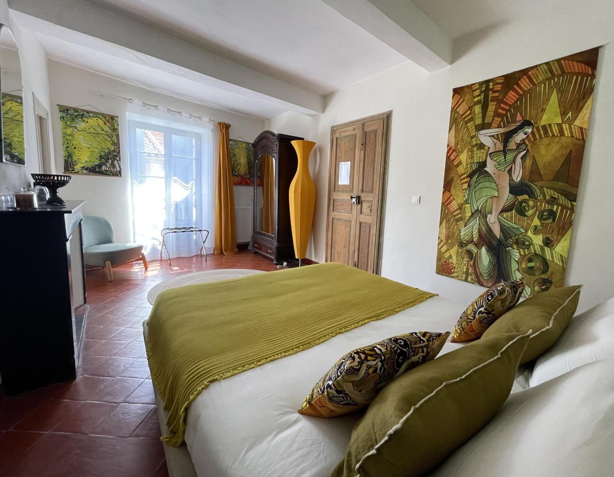 L'Oiseau Bleu Suite Merle Bleu Roubia ภายนอก รูปภาพ